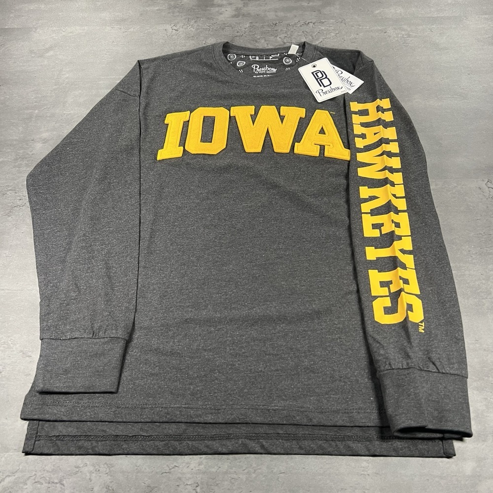 Iowa Hawkeyes Sweatshirt Adult‎ Small Gray Long Sleeve Shirt Light Crewneck
